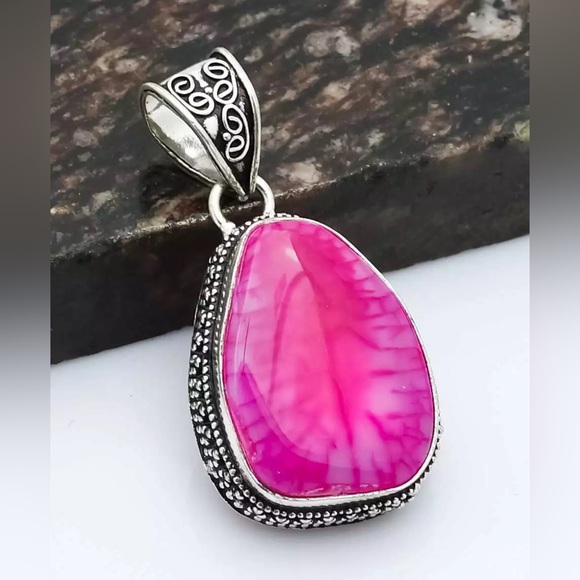 SOLAR AGATE PENDANT - Picture 1 of 3